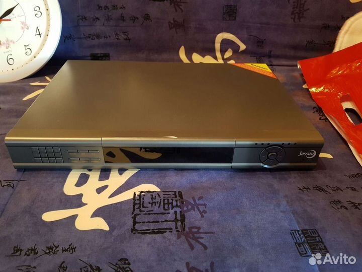 Видеорегистратор гибридный на 8 камер