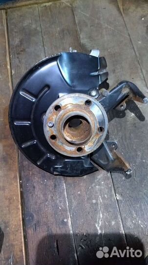 Поворотный кулак wv polo 2005-2009