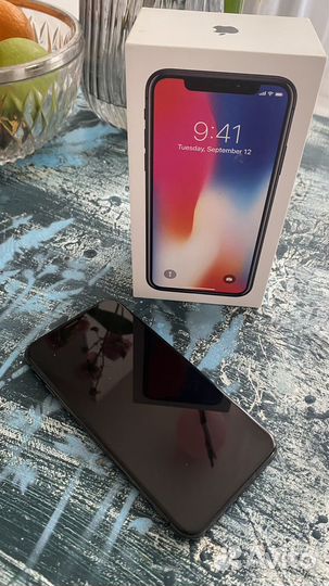 iPhone X, 64 ГБ