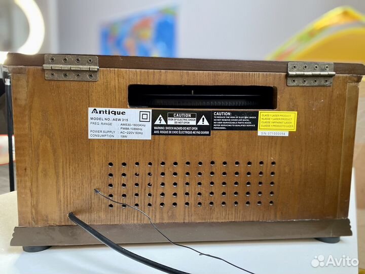 Радиола/Музыкальный центр с пластинками