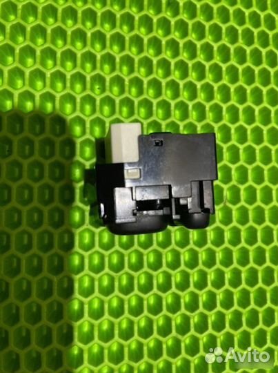 Блок управления зеркалами Subaru Forester 2 SG5