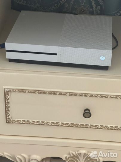Игровая приставка xbox one s