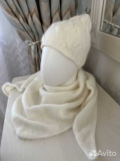 Комплект шапка и манишка