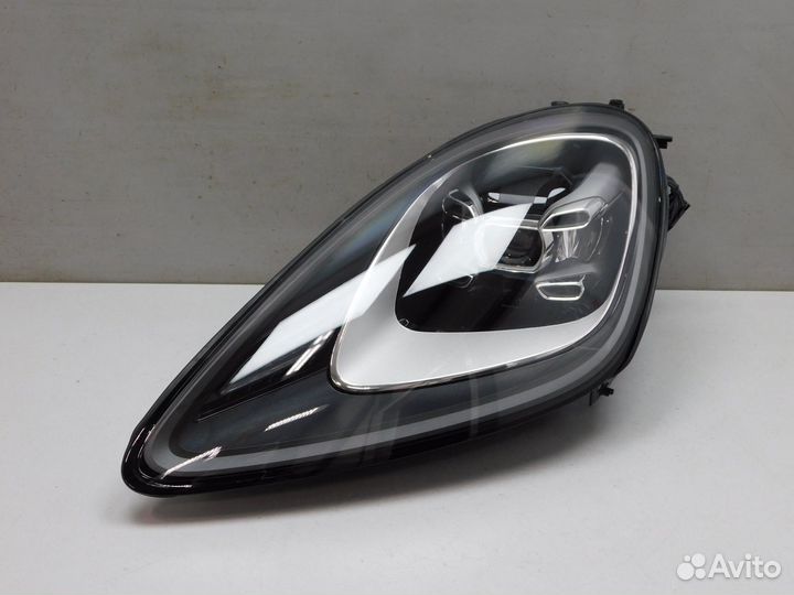 Фара левая Porsche Cayenne