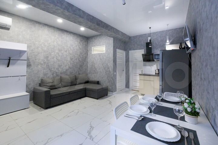 2-к. квартира, 40 м², 1/10 эт.