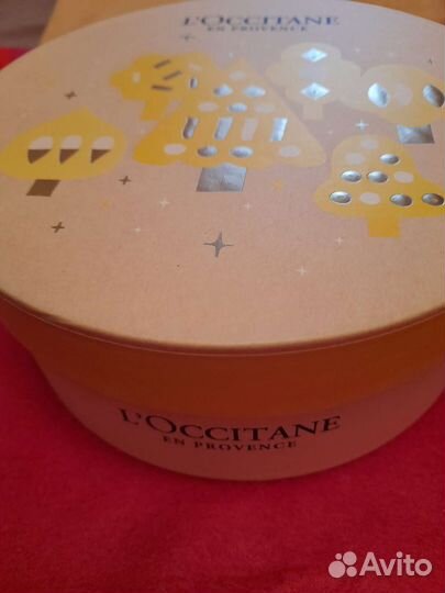 Пустые флаконы от парфюма