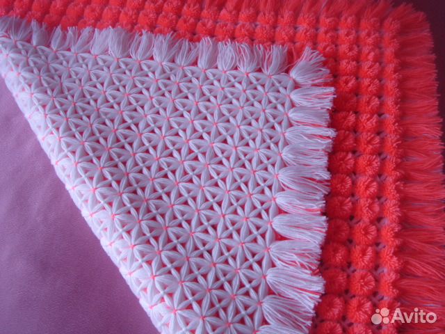 Плед из помпонов