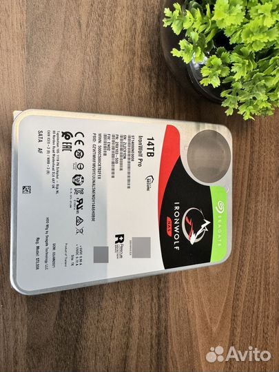 Жесткий диск 3.5 на 14Тб Seagate Ironwolf Pro