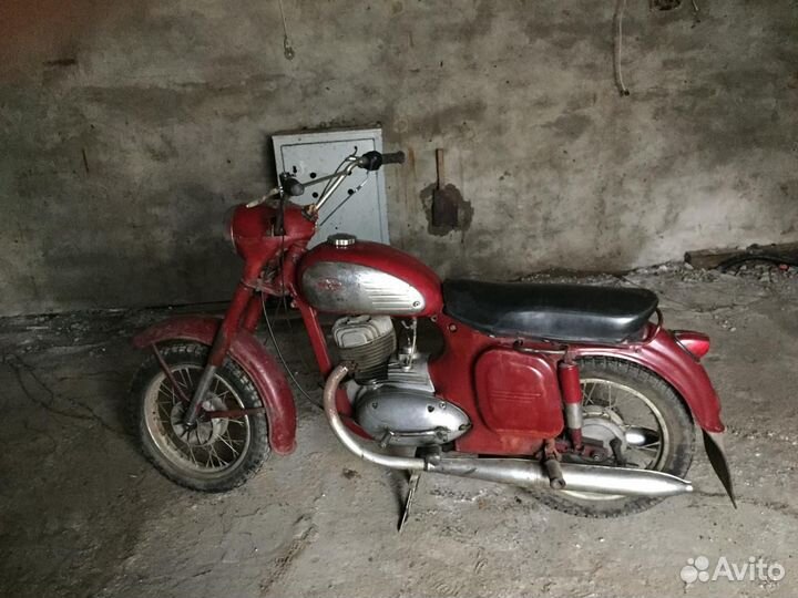 Мотоцикл Jawa 250