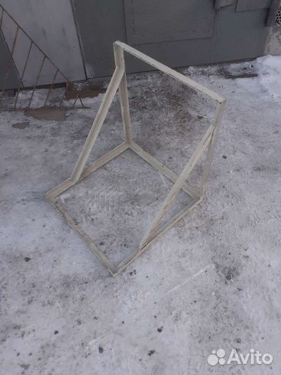 Полка подвесная