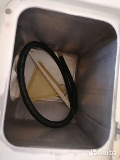 Стиральная машина с центрофугой