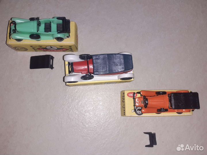 Три модели ретро автомобилей