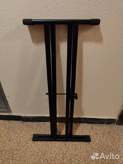 Подставка под синтезатор