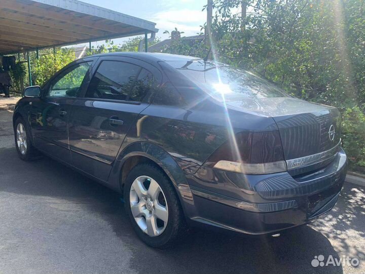 Opel Astra 1.8 МТ, 2008, 172 300 км