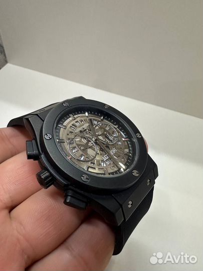 Наручные часы hublot