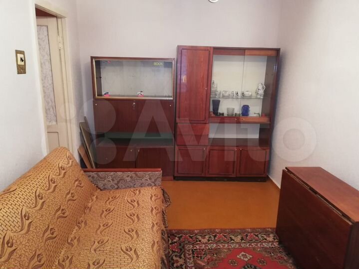 2-к. квартира, 49 м², 1/9 эт.