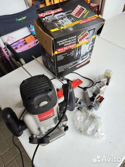 Фрезерный станок по дереву ручной