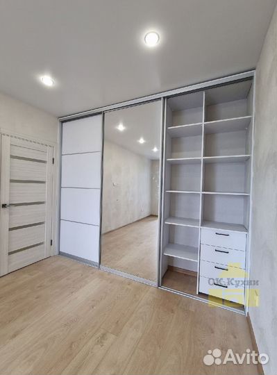 Шкаф распашной