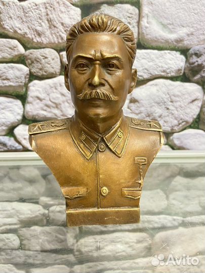 Бюст сталина металл