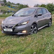 Nissan Leaf AT, 2018, 96 000 км, с пробегом, цена 1 900 000 руб.