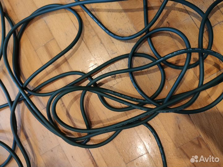 Кабель ixos 1102 S-video межблочный (новый)