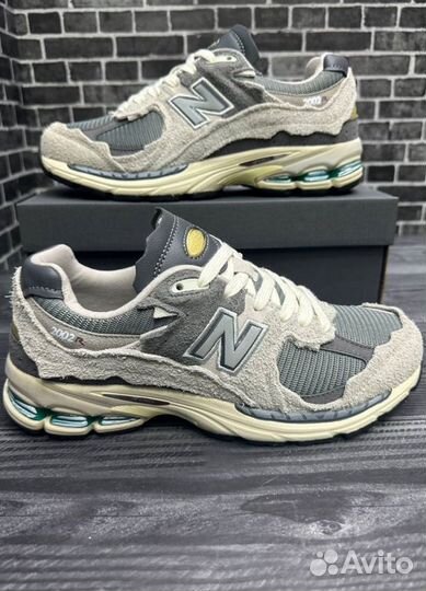 Кроссовки New Balance 2002R