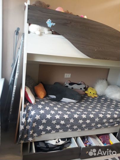 Кровать детская 2х ярусная