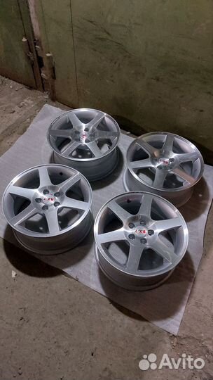 Новые литые диски R16 5x100 VW Polo Skoda