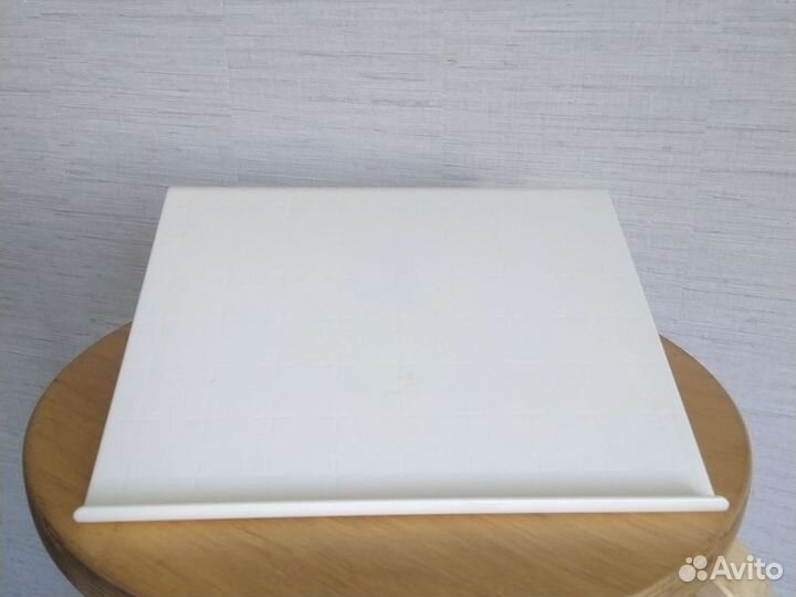 Продается подставка IKEA для ноутбука или книжек