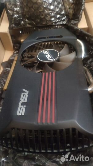 Asus GeForce GTX550 Ti 1Gb