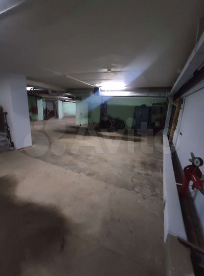 Машиноместо, 20 м²