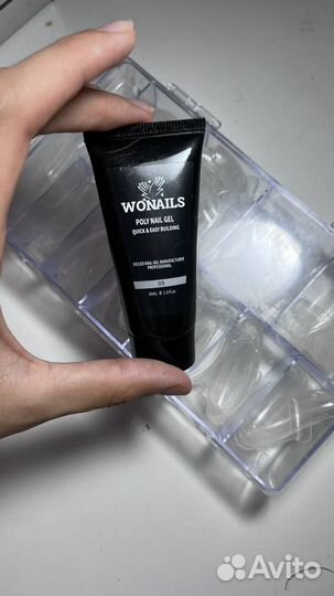 Полигель и верхние формы для наращивания ногтей