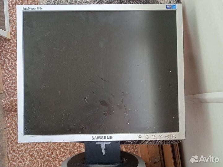 Монитор Samsung