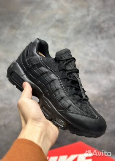 Кроссовки Nike Air Max 95 эргономичные