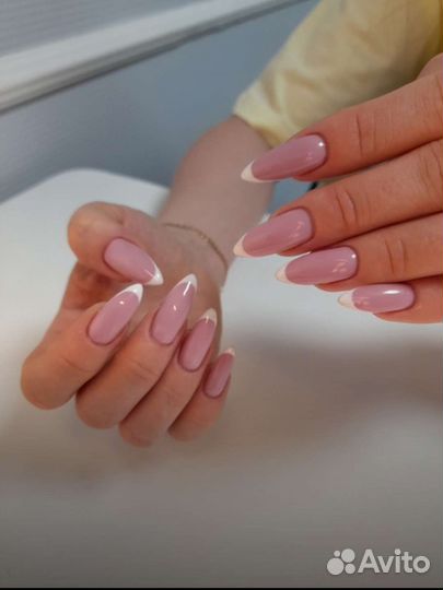 Маникюр и педикюр