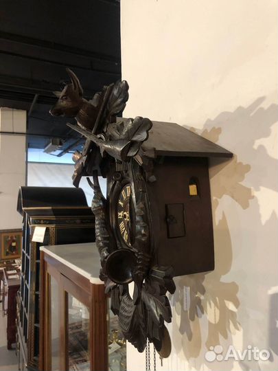 Настенные часы с кукушкой