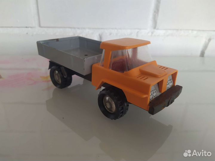 Игрушки из СССР Машинки