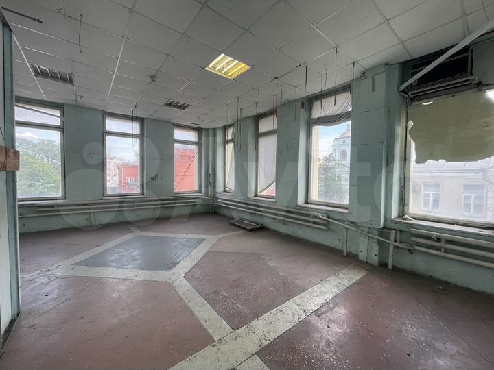 Свободного назначения, 600 м²