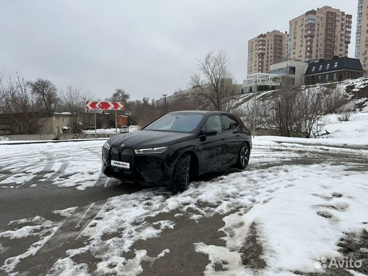 BMW iX 326 л.с. AT, 2023, 13 900 км