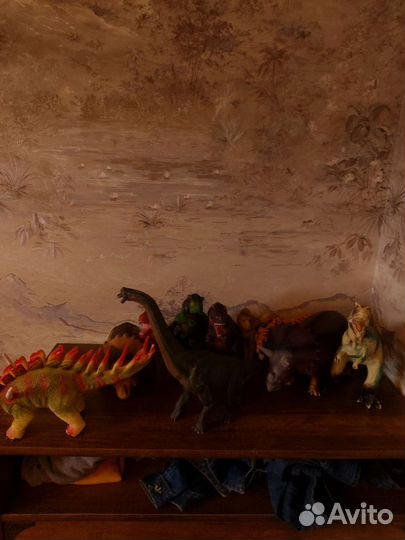 Динозавры игрушки