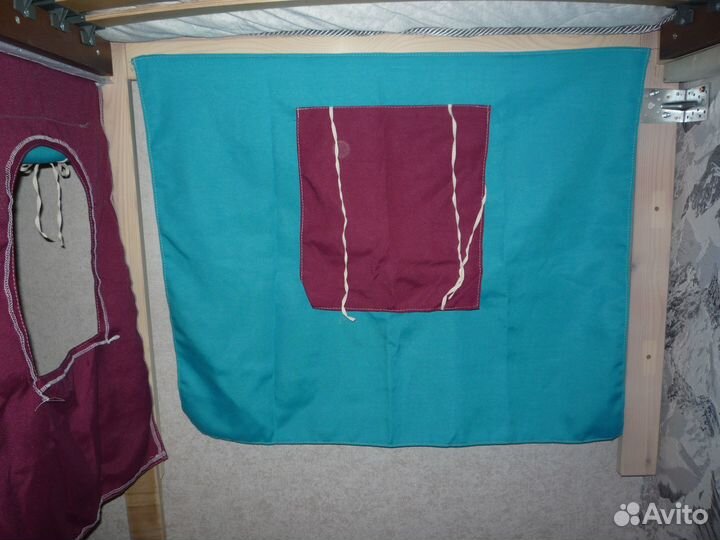 Шторки на детскую кровать с окошками