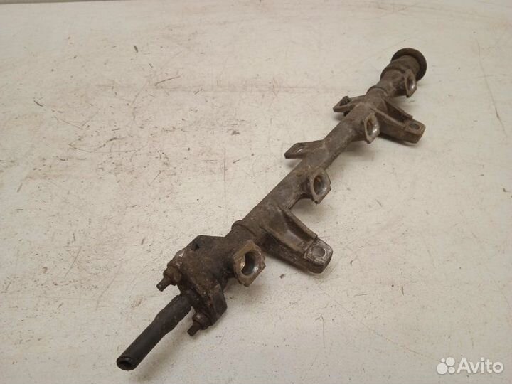 Рейка топливная (рампа) Hyundai Elantra 3 XD2 1.6