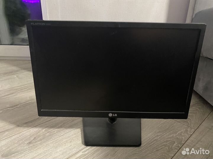 Монитор LG