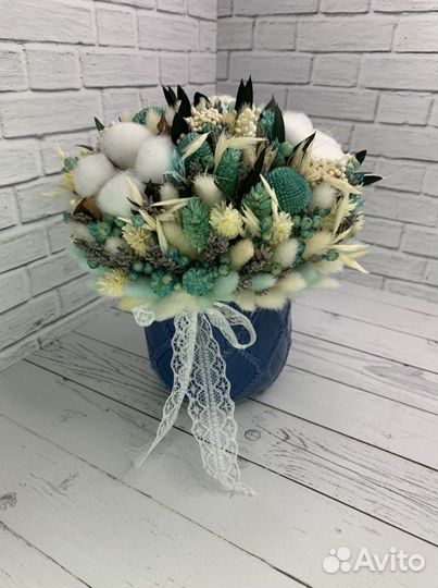 Композиция из сухоцветов