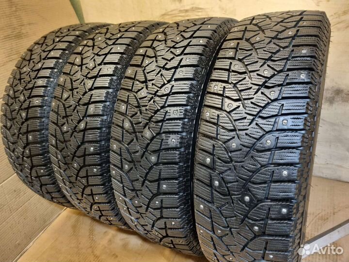 Bridgestone Blizzak Spike-02 185/65 R15 88T