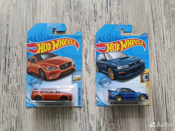 Hot wheels машинки новые