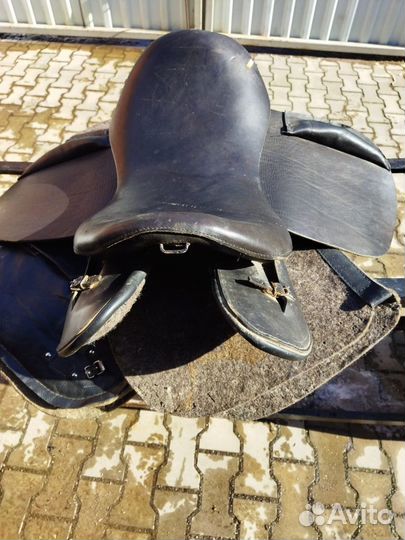Седло для лошади универсальное