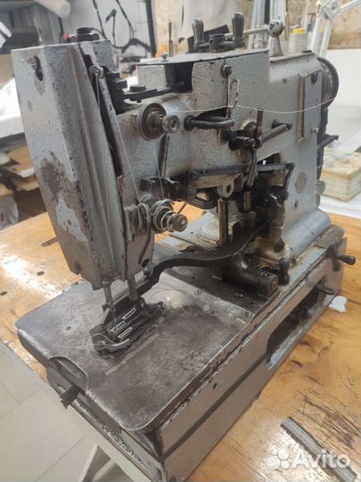 Петельная швейная машина