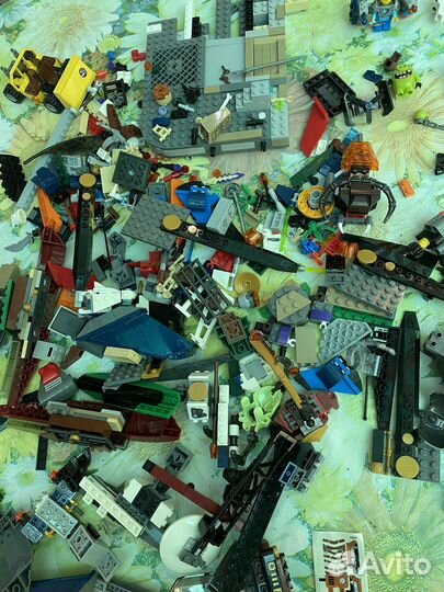 Продаю набор лего lego