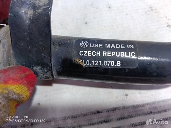 Патрубок радиатора Audi Q7 4L BHK 2009—2015